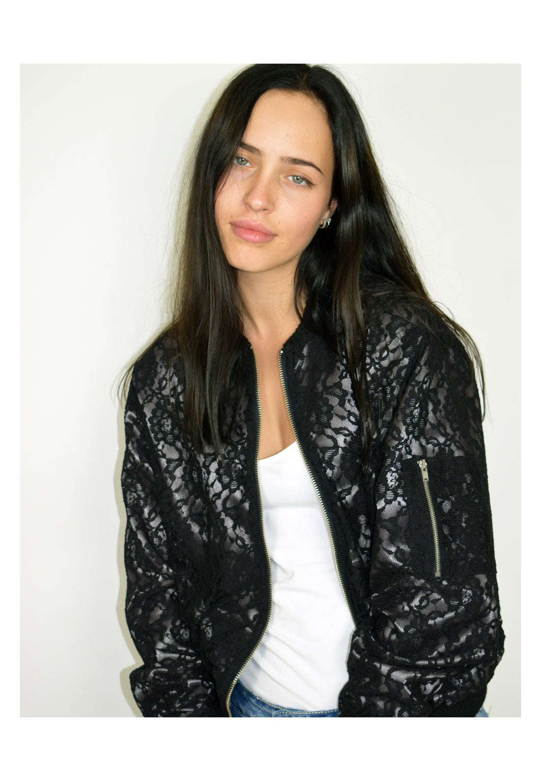 HEL Spitzenblouson Damen in schwarz mit Bündchen Ärmeltasche mit Zipper