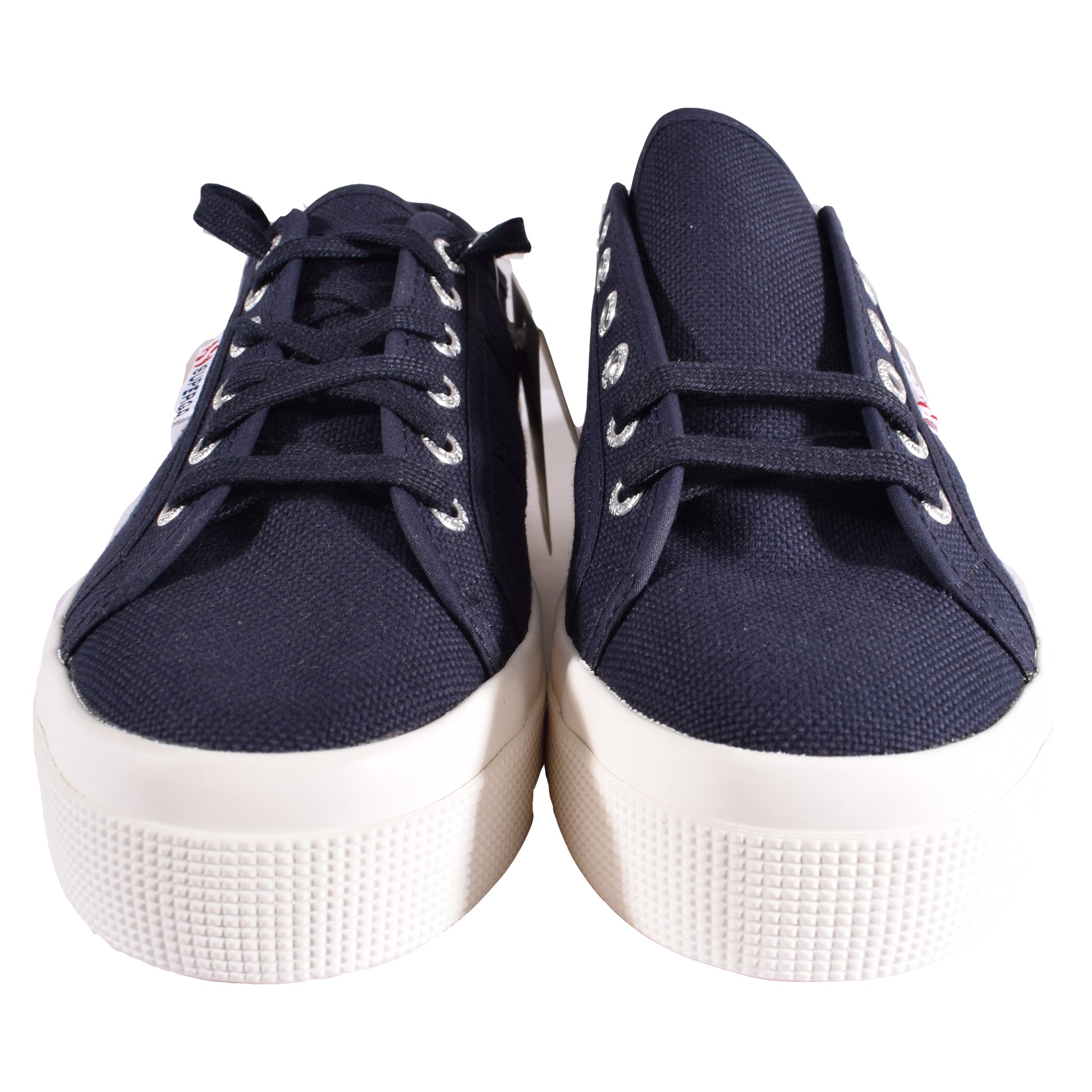 Superga Schuhe von vorne 
