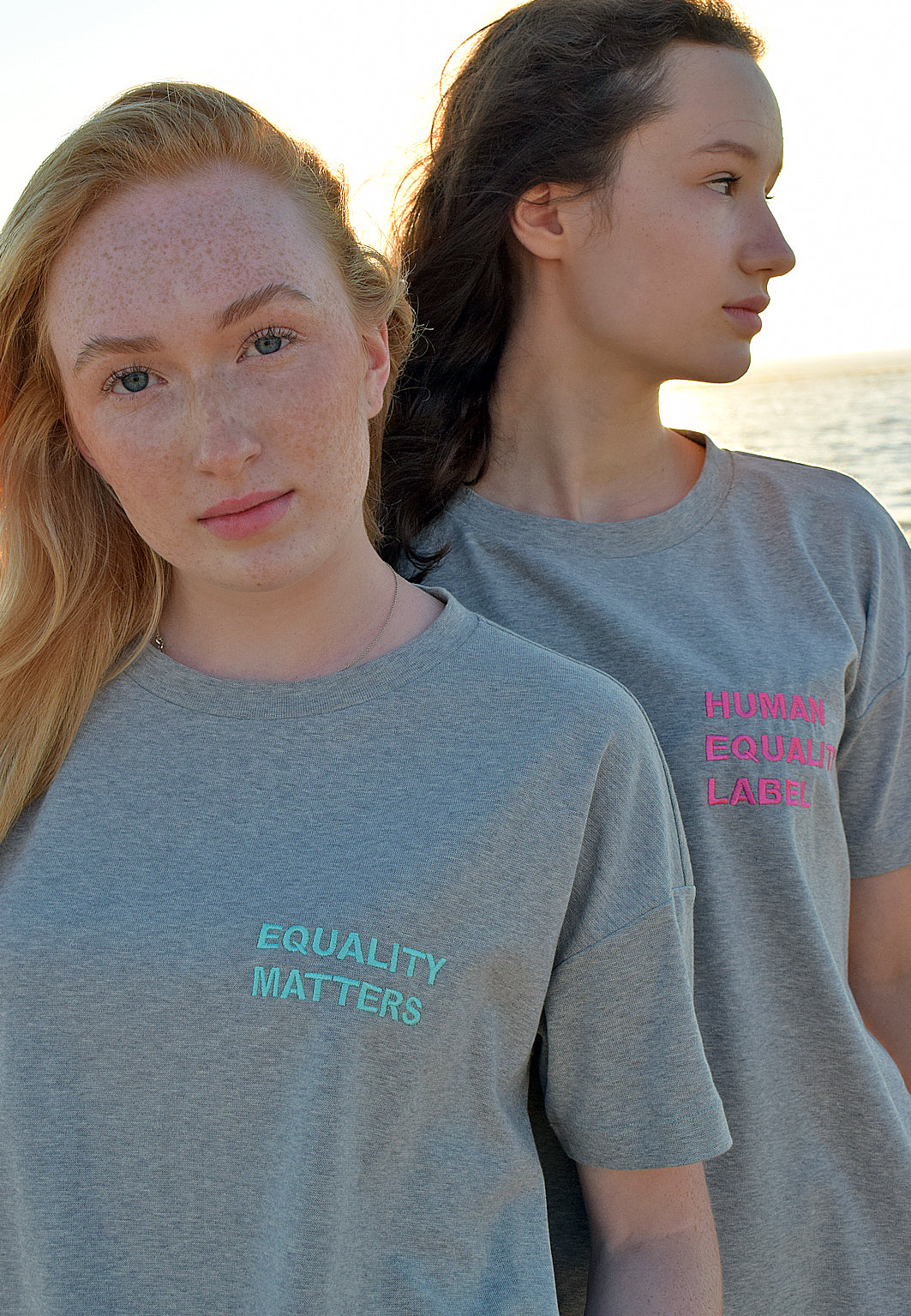 HEL Statement Shirt "Human Equality Label" in grau mit Stickerei